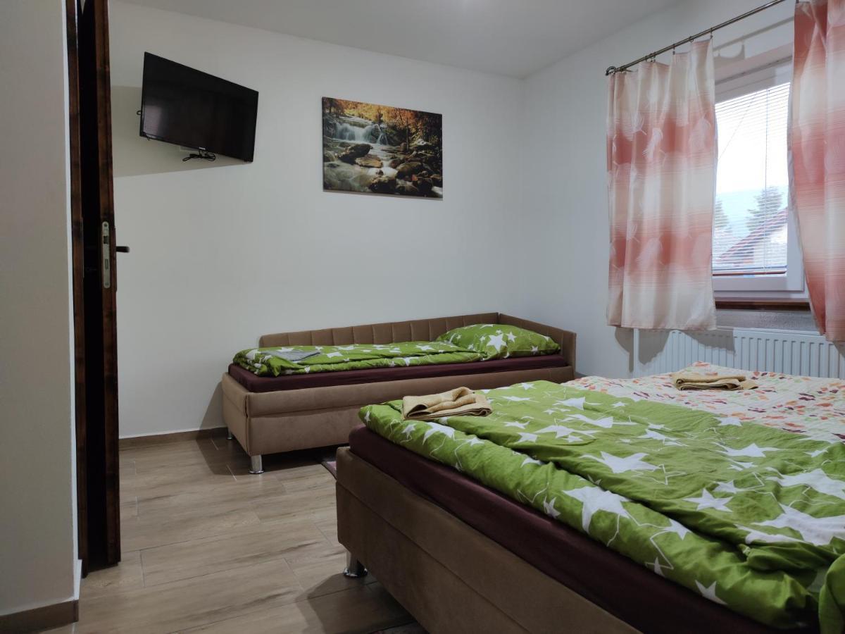 Andras Penzion Krasnohorske Podhradie Bagian luar foto