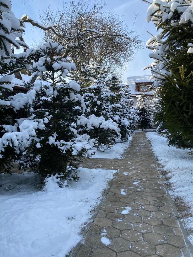 Andras Penzion Krasnohorske Podhradie Bagian luar foto