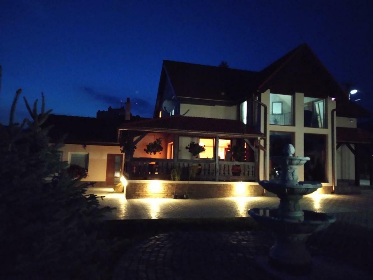 Andras Penzion Krasnohorske Podhradie Bagian luar foto